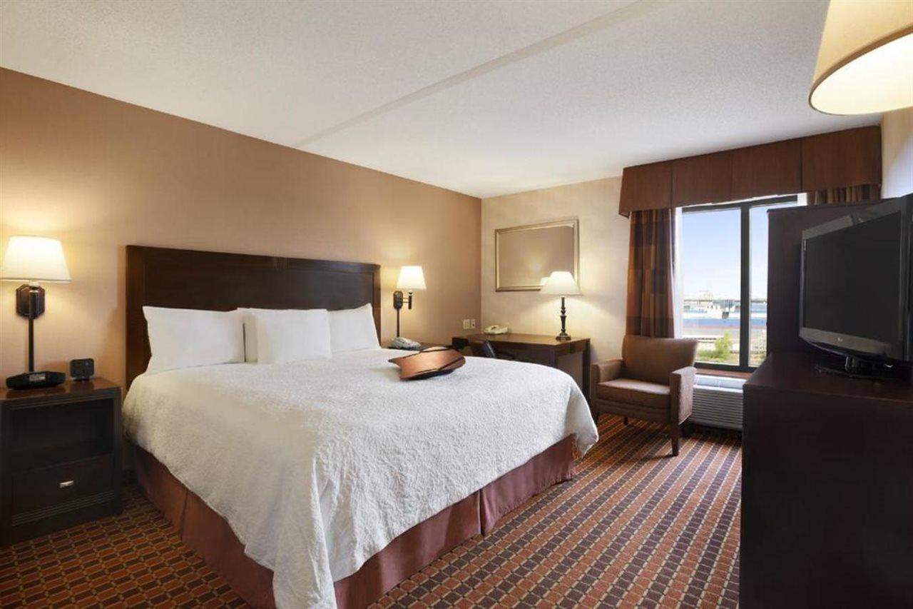 Hampton Inn Кембридж Екстер'єр фото