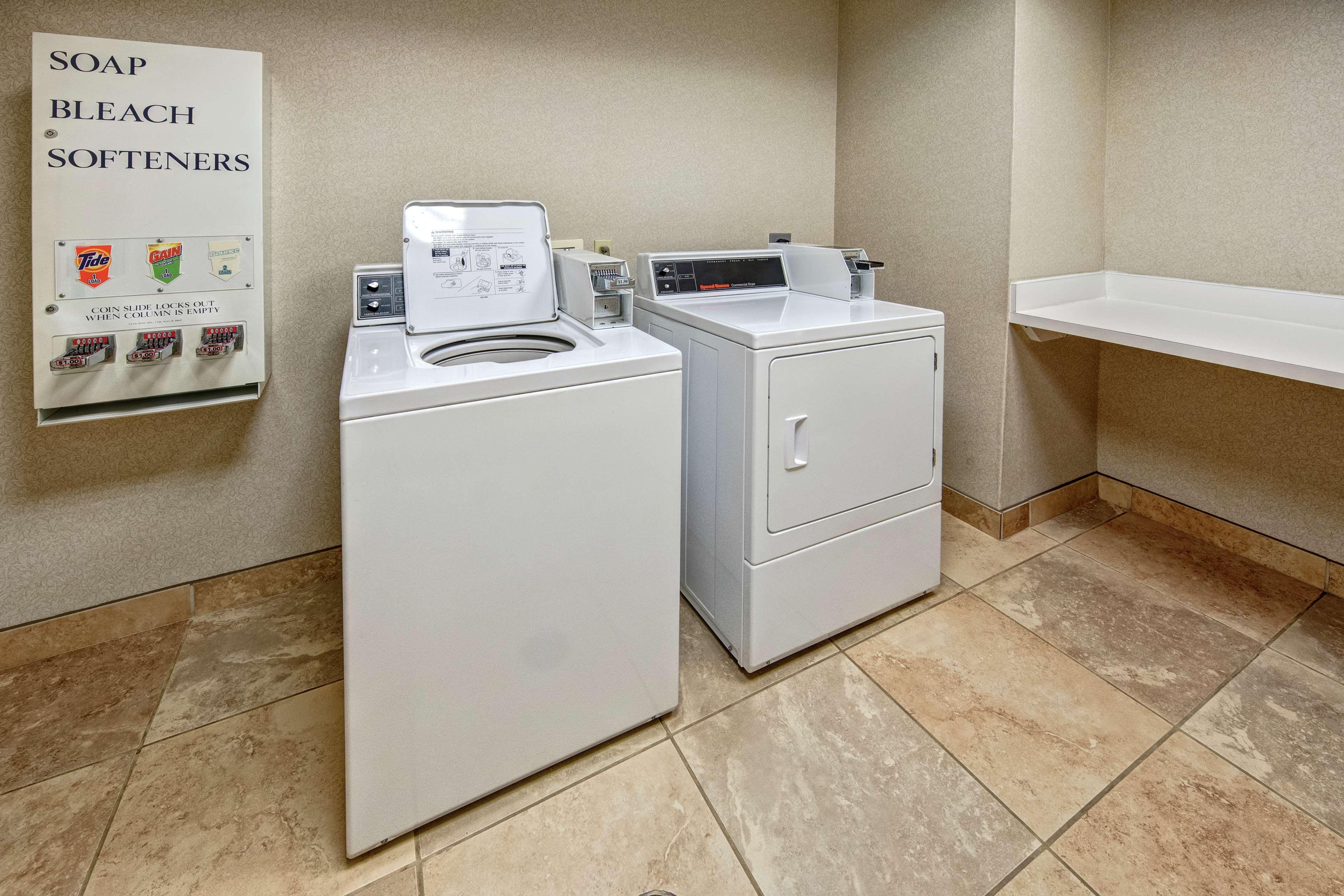 Hampton Inn Кембридж Екстер'єр фото