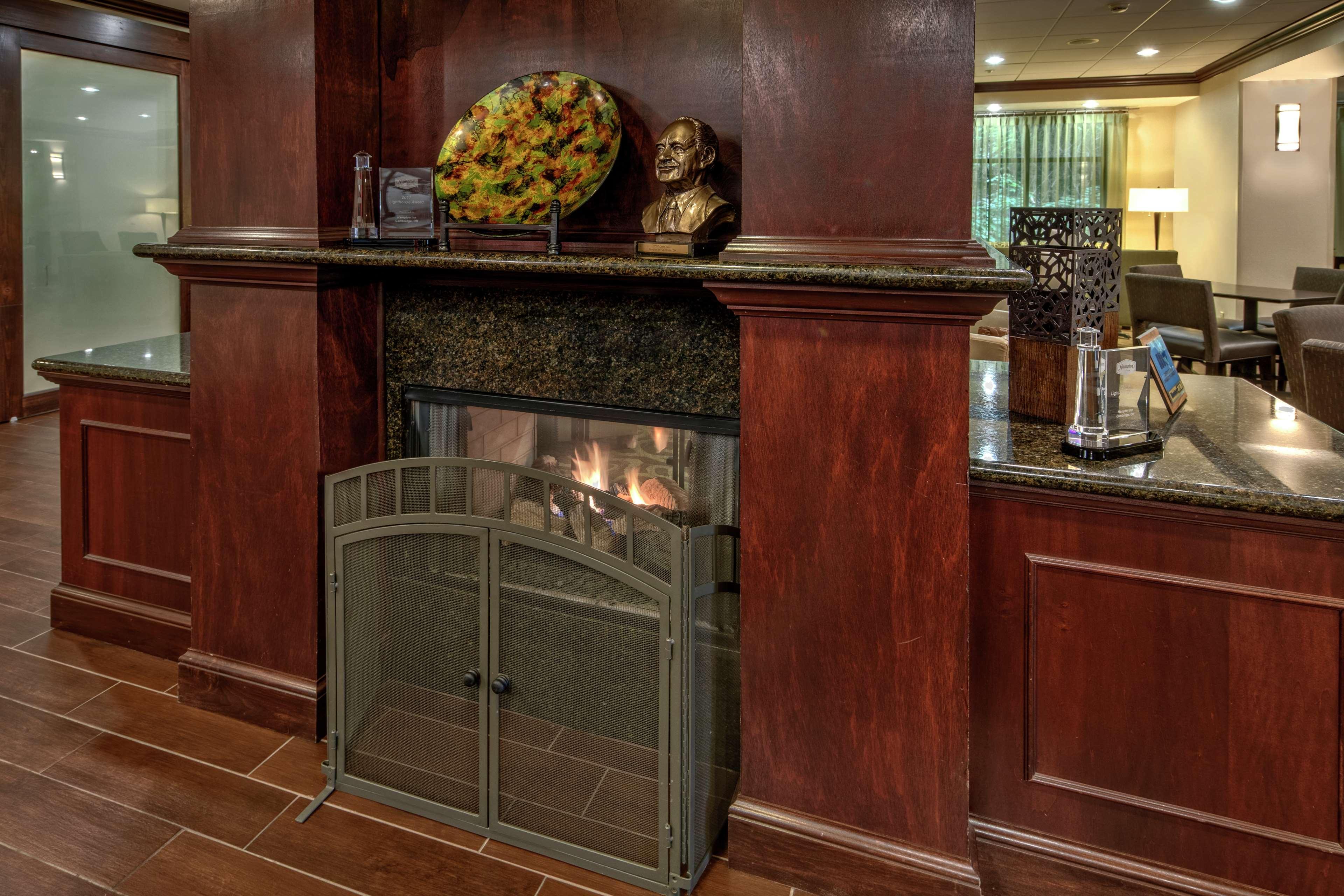 Hampton Inn Кембридж Екстер'єр фото